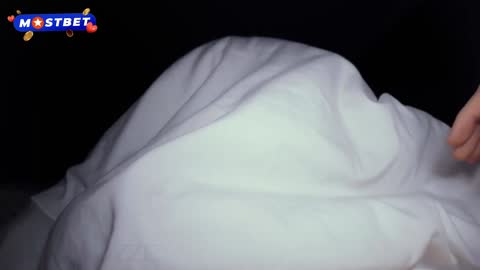 继兄弟无法抗拒大胸部继姐妹–父母最爱走路