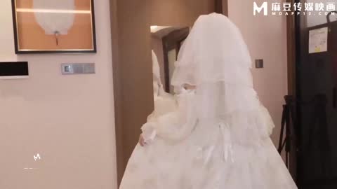 绿帽人妻 叛逆逃婚新娘惨遭外卖小哥猥亵羞辱 Tame凛