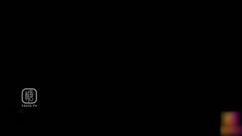色情按摩师白虎穴被狠插按摩床翘臀喷水精油湿透成河